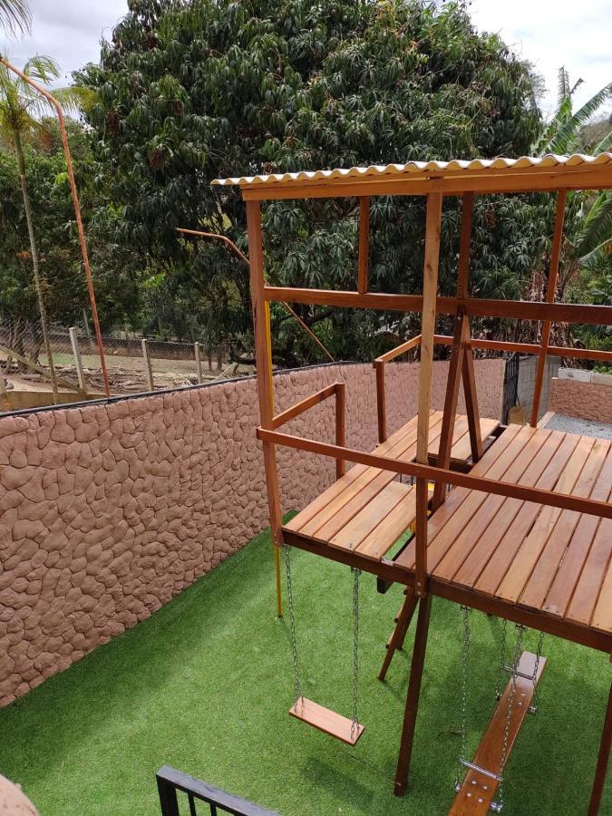Chacara Bella Vida Com Piscina Churrasqueira Salao De Festas Fogao A Lenha Quadra อาราซาริกัวมา ภายนอก รูปภาพ