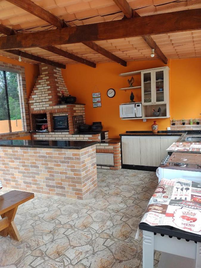 Chacara Bella Vida Com Piscina Churrasqueira Salao De Festas Fogao A Lenha Quadra อาราซาริกัวมา ภายนอก รูปภาพ