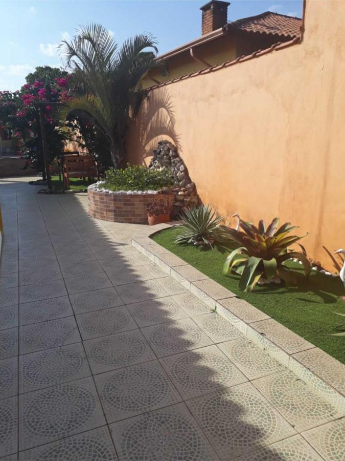 Chacara Bella Vida Com Piscina Churrasqueira Salao De Festas Fogao A Lenha Quadra อาราซาริกัวมา ภายนอก รูปภาพ