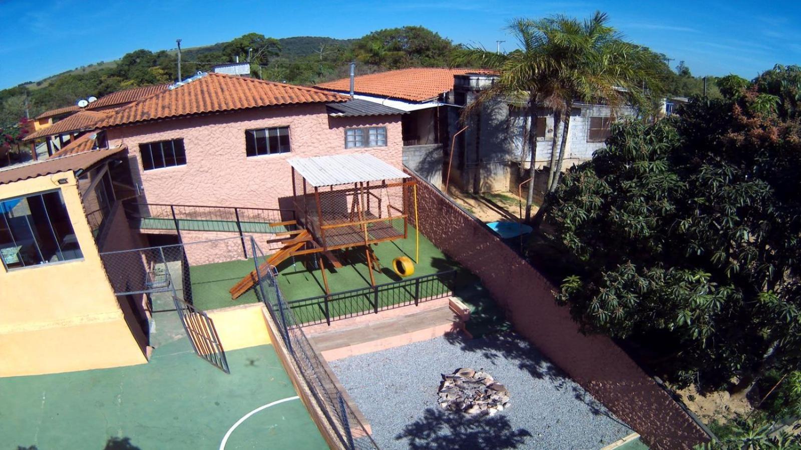 Chacara Bella Vida Com Piscina Churrasqueira Salao De Festas Fogao A Lenha Quadra อาราซาริกัวมา ภายนอก รูปภาพ